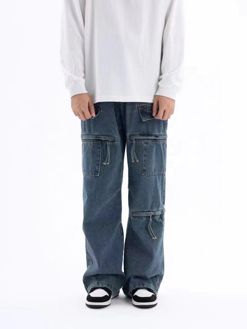 Multi-pocket cargo jeans